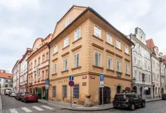 Kancelář - Dům U Tří divokých kachen - Praha 1 (1)