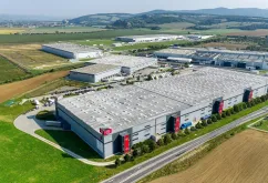 Skladový prostor - LOVOSICE - okamžitá možnost pronájmu se službami nebo bez - Lovosice (2)