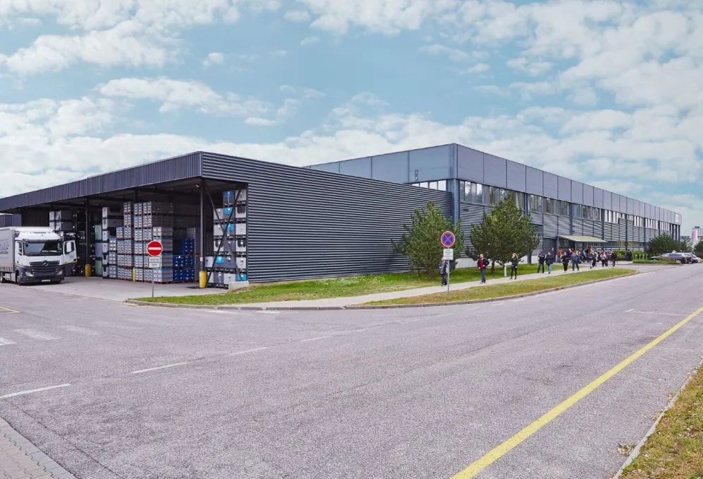 Skladový prostor - HRUŠKY - skladové jednotky od 6 000 m2 - Hrušky (4)