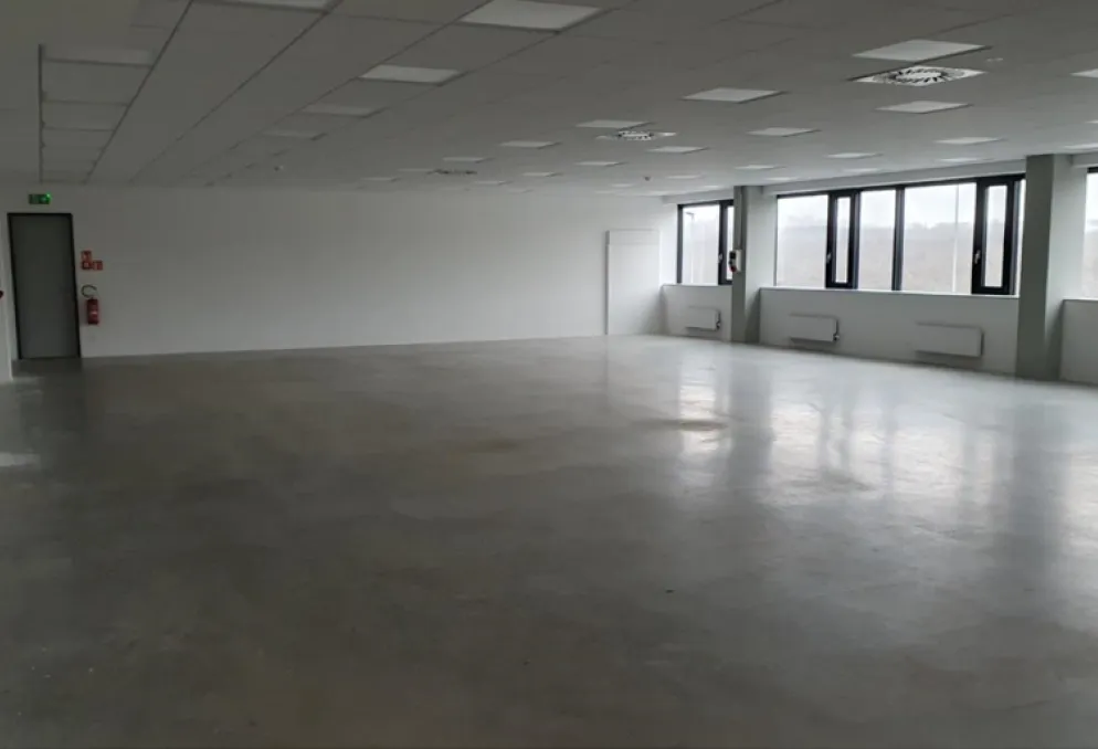 Skladový prostor - MOST - sklad od 1 404 m2 do 3 000 m2 - Most (2)