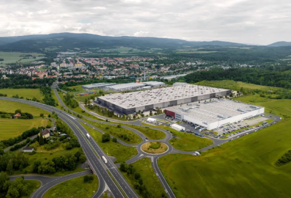 Skladový prostor - OSTROV SOUTH - vydané stavební povolení - Ostrov (1)
