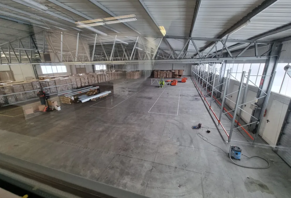 Skladový prostor - UHŘÍNĚVES - skladové prostory 1 800 m2 - Uhříněves (4)