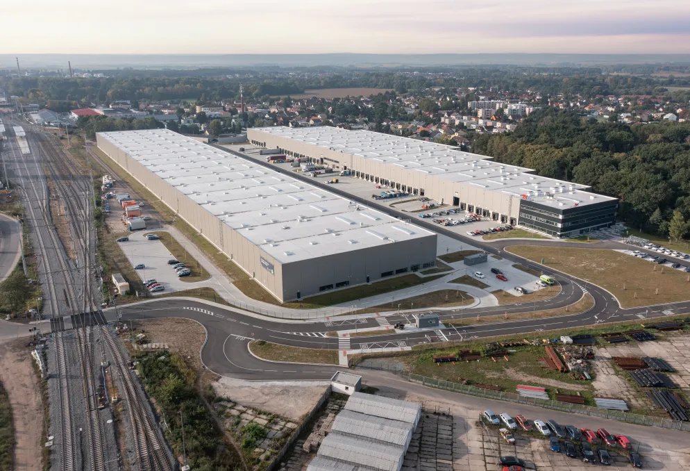 Skladový prostor - PARDUBICE ROSICE- ihned dostupná  jednotka od 3 000 m2 - Rosice (1)