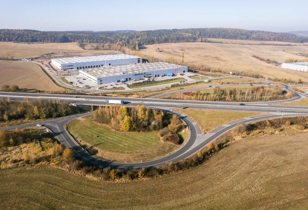 Skladový prostor - CERHOVICE - skladové jednotky od 5 000 m2 - Cerhovice (3)