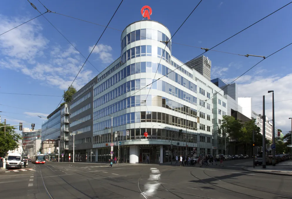 Kancelář - Palác Anděl - Praha 5 (1)