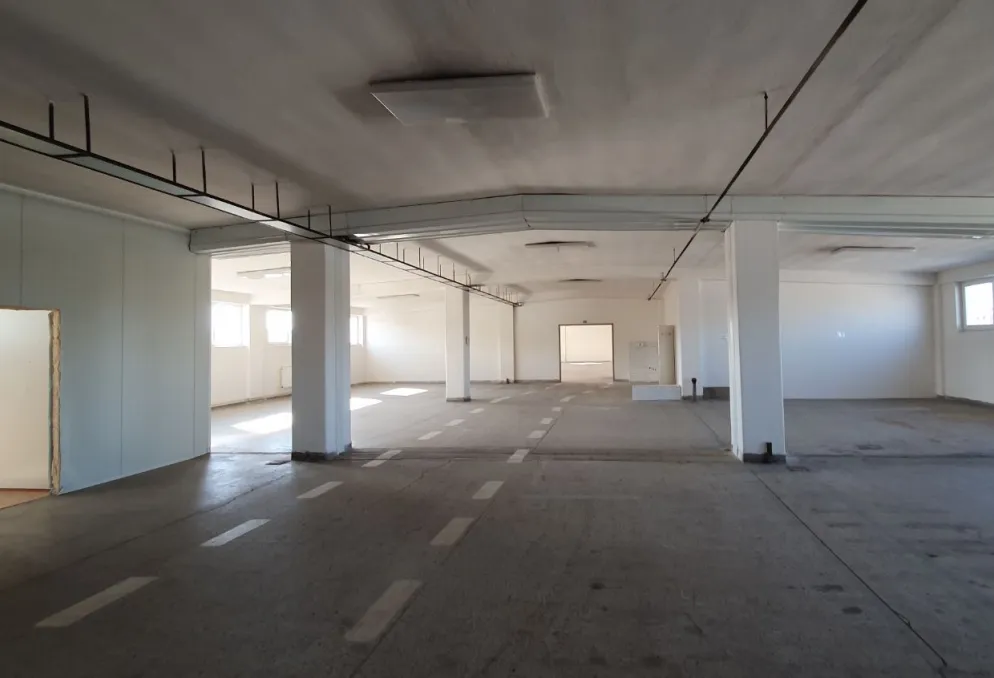 Skladový prostor - UHERSKÉ HRADIŠTĚ - 4 200 m2, IHNED k dispozici - Mařatice (3)