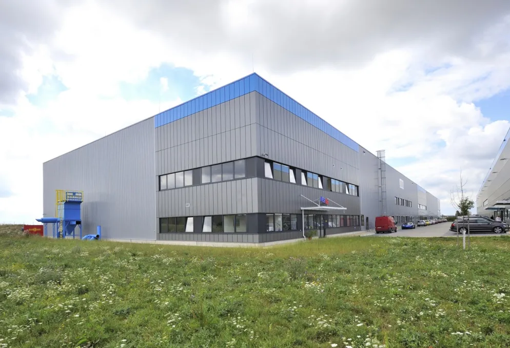 Skladový prostor - CHRÁŠŤANY - 4 000 m2 k dispozici - Chrášťany (3)