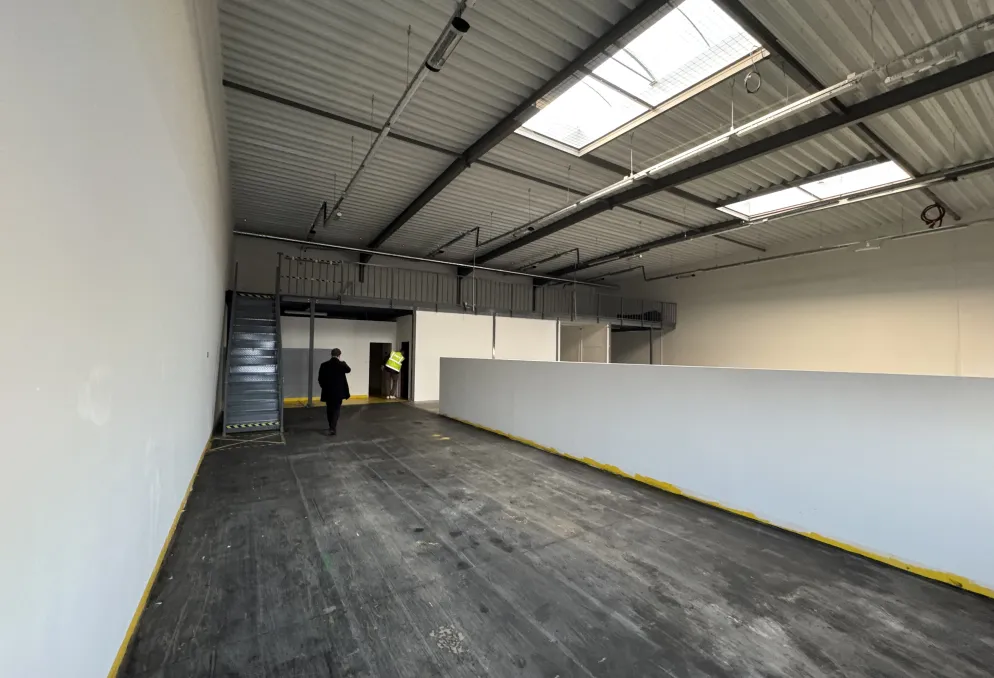 Skladový prostor - ZÁPY - ihned k dispozici 270 m2 - Zápy (14)