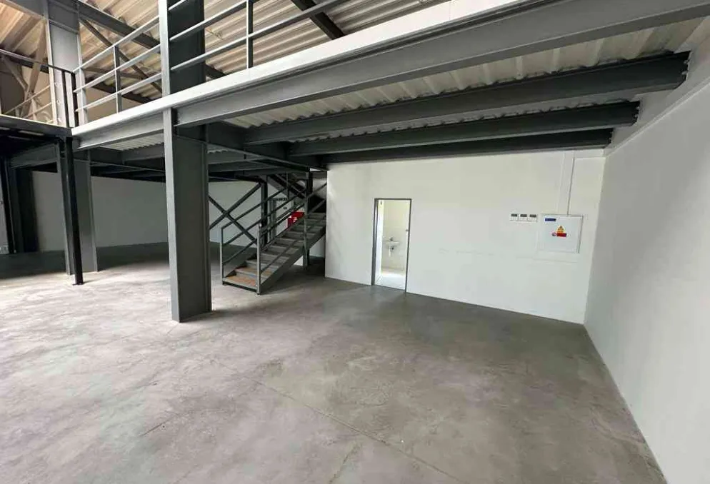 Skladový prostor - DOBŘEJOVICE - skladový / obchodní prostor k dispozici - Dobřejovice (8)