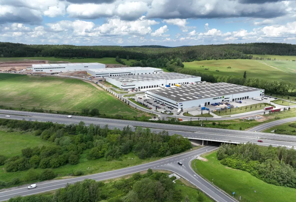 Skladový prostor - CERHOVICE - skladové jednotky od 5 000 m2 - Cerhovice (1)