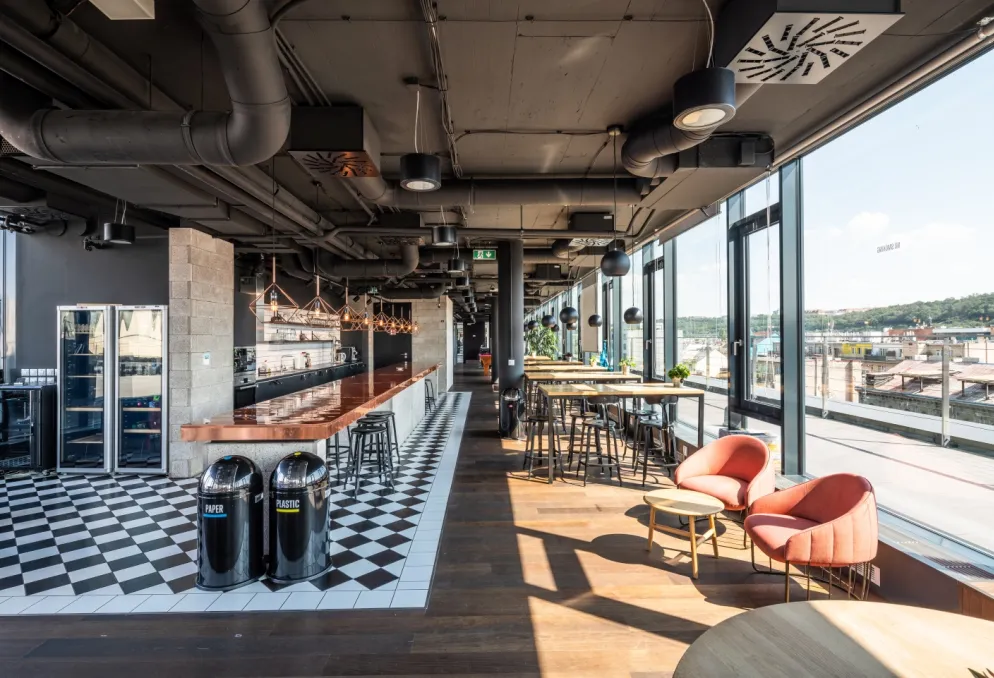 Coworking - River Garden II - III - coworking - Praha 8 (1)