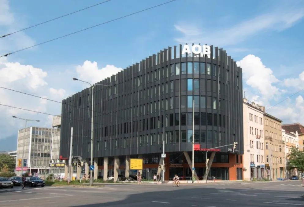 Kancelář - Argentinská Office Building - Praha 7 (1)
