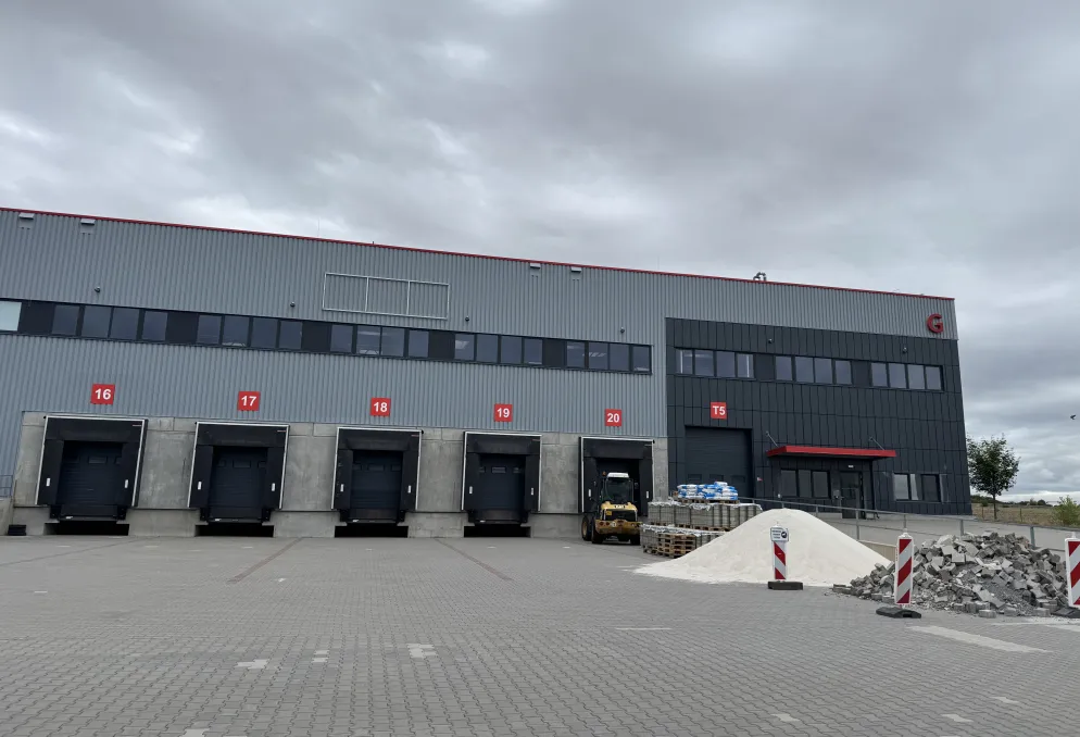 Skladový prostor - HOSTIVICE - jednotky ihned již od 1 100 m2 - Hostivice (2)