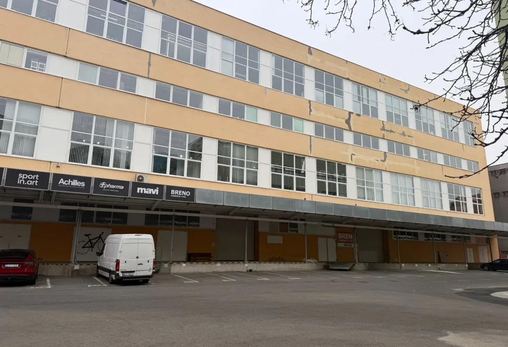 Skladový prostor - Skladové prostory - JANKOVCOVA - prostor 240 m2 - Holešovice (7)
