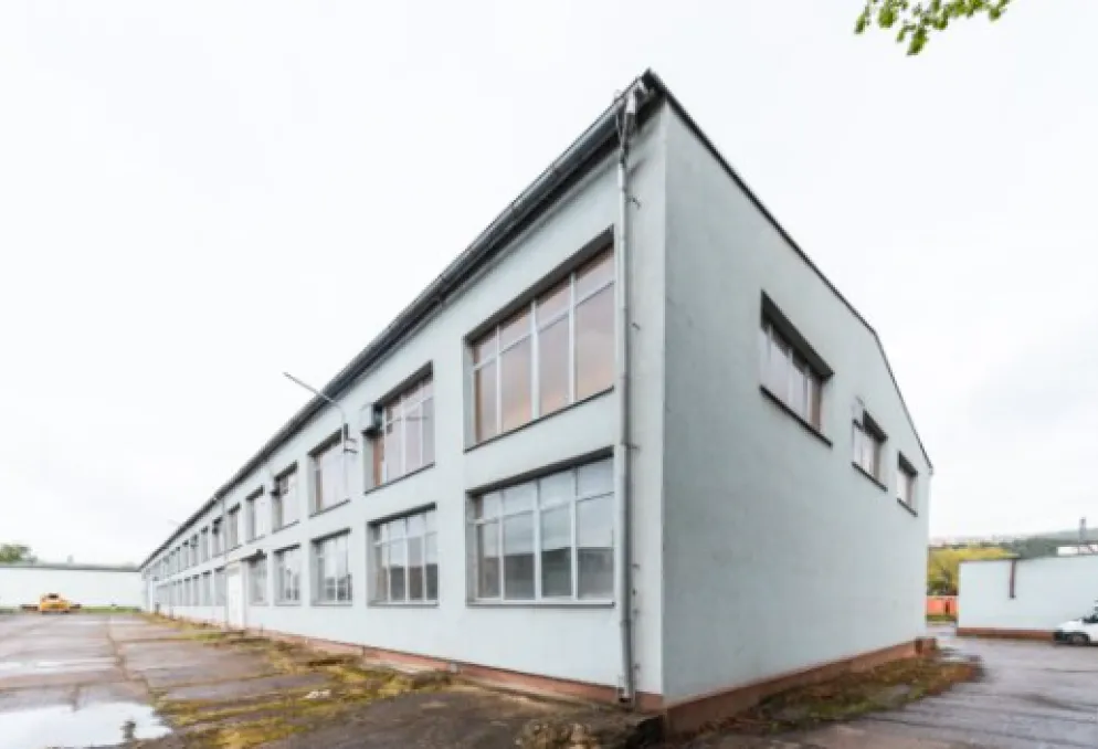 Skladový prostor - ÚSTÍ NAD LABEM - prostory 500 m2 prodejna - Krásné Březno (3)
