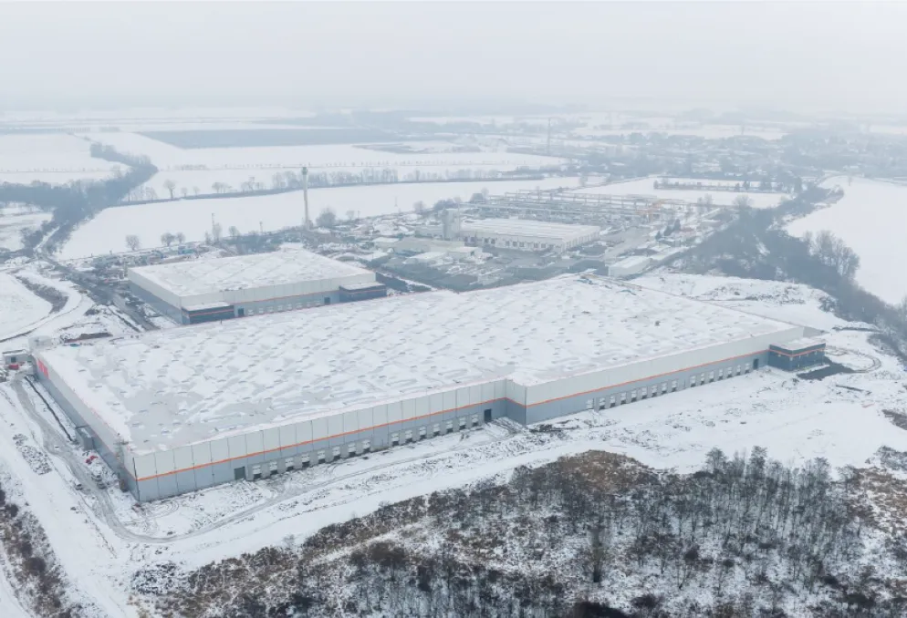 Skladový prostor - Industriální park LUŽEC D8 - jednotky od 4 300 m2 (1)