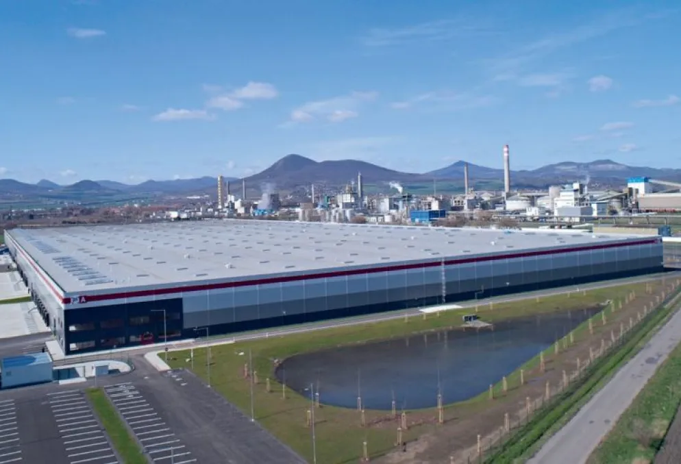 Skladový prostor - LOVOSICE -  skladové jednotky od 6 000 m2 - Lovosice (2)