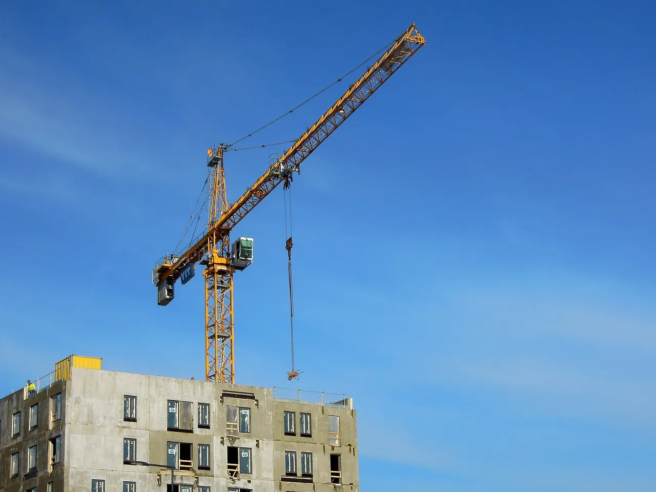 crane-1213309_1280.jpeg