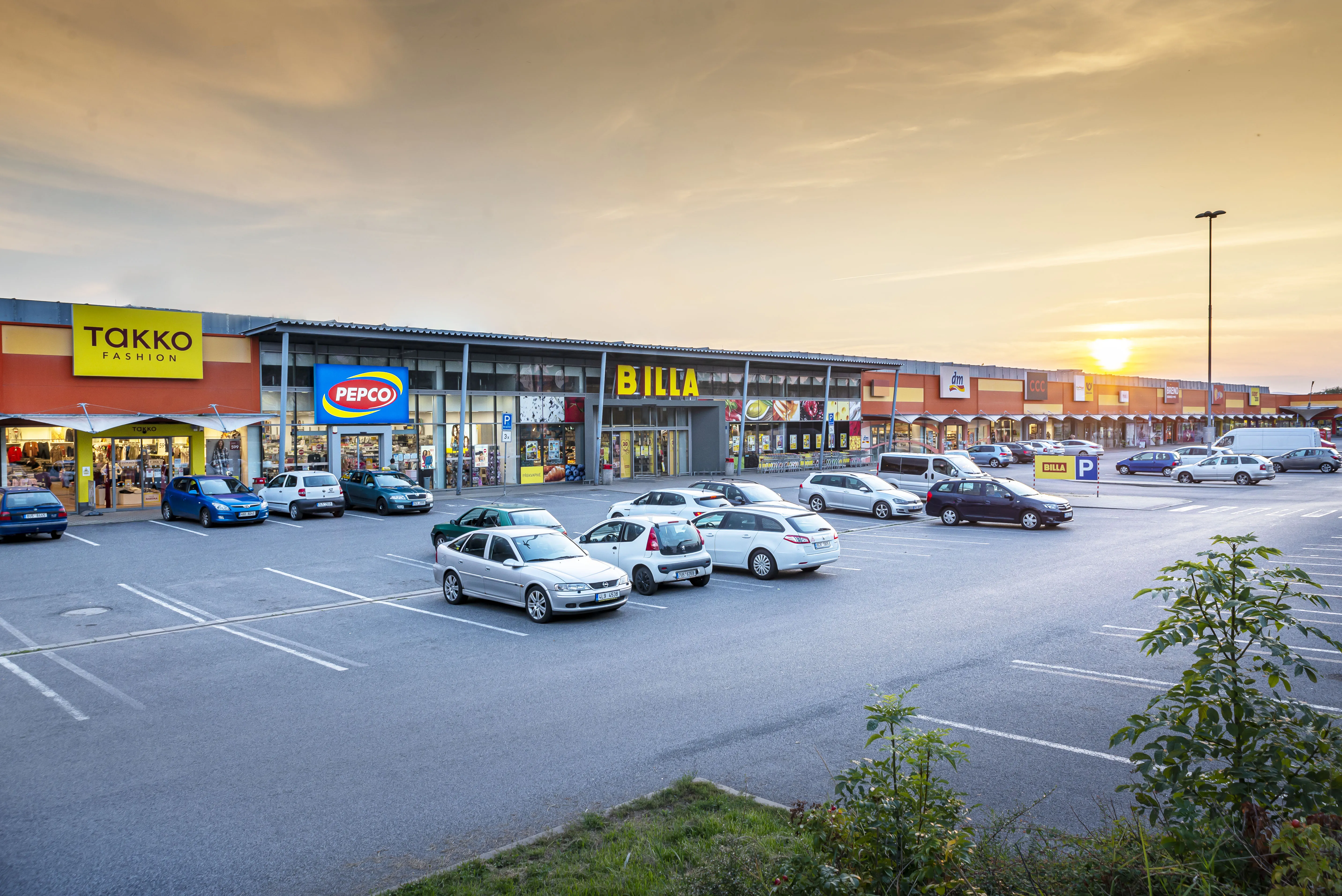 Copy-retail park foto of Hanky King (Parada Ceska Lipa).jpg