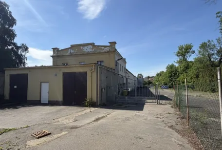 HOSTIVICE - Areál s flexibilní dobou nájmu