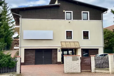 BŘEZINĚVES - skladové a kancelářské prostory -  plně pronajato