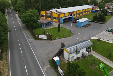 LÁNY - plně obsazeno