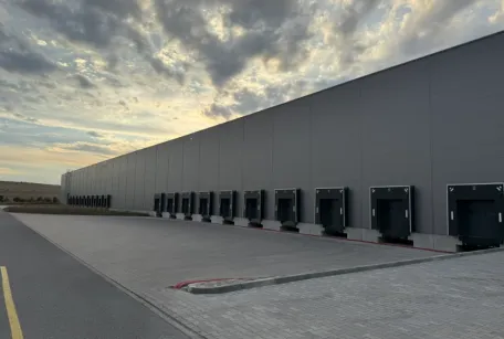 HUSTOPEČE - skladové prostory od 5 000 m2