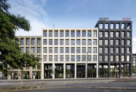 SMÍCHOV CITY - Na knížecí office 