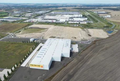 KOLÍN - 3 500 m2 rozestavěno 