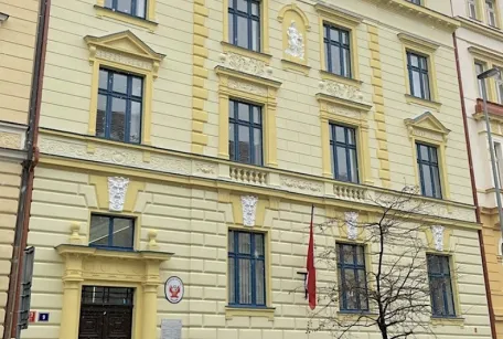 Muchova 9