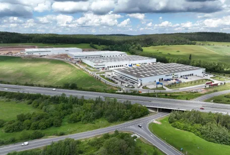 CERHOVICE - skladové jednotky od 5 000 m2