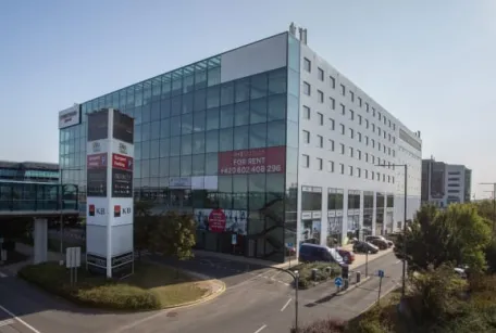 Coworking - Vaclav Havel Airport - coworking - Praha 6 (1)